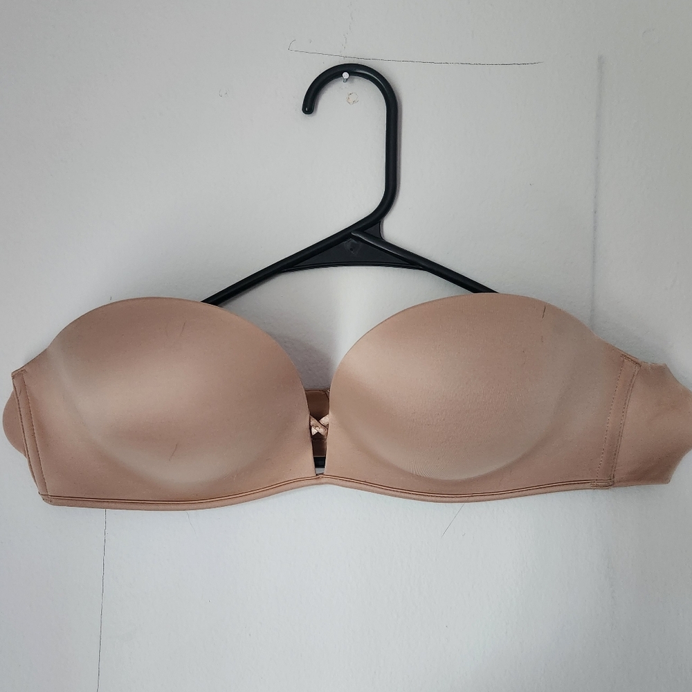 Nudes strapless bra
